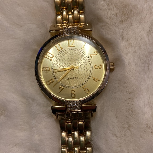 Quartz Watch Set - Picture 3 of 6